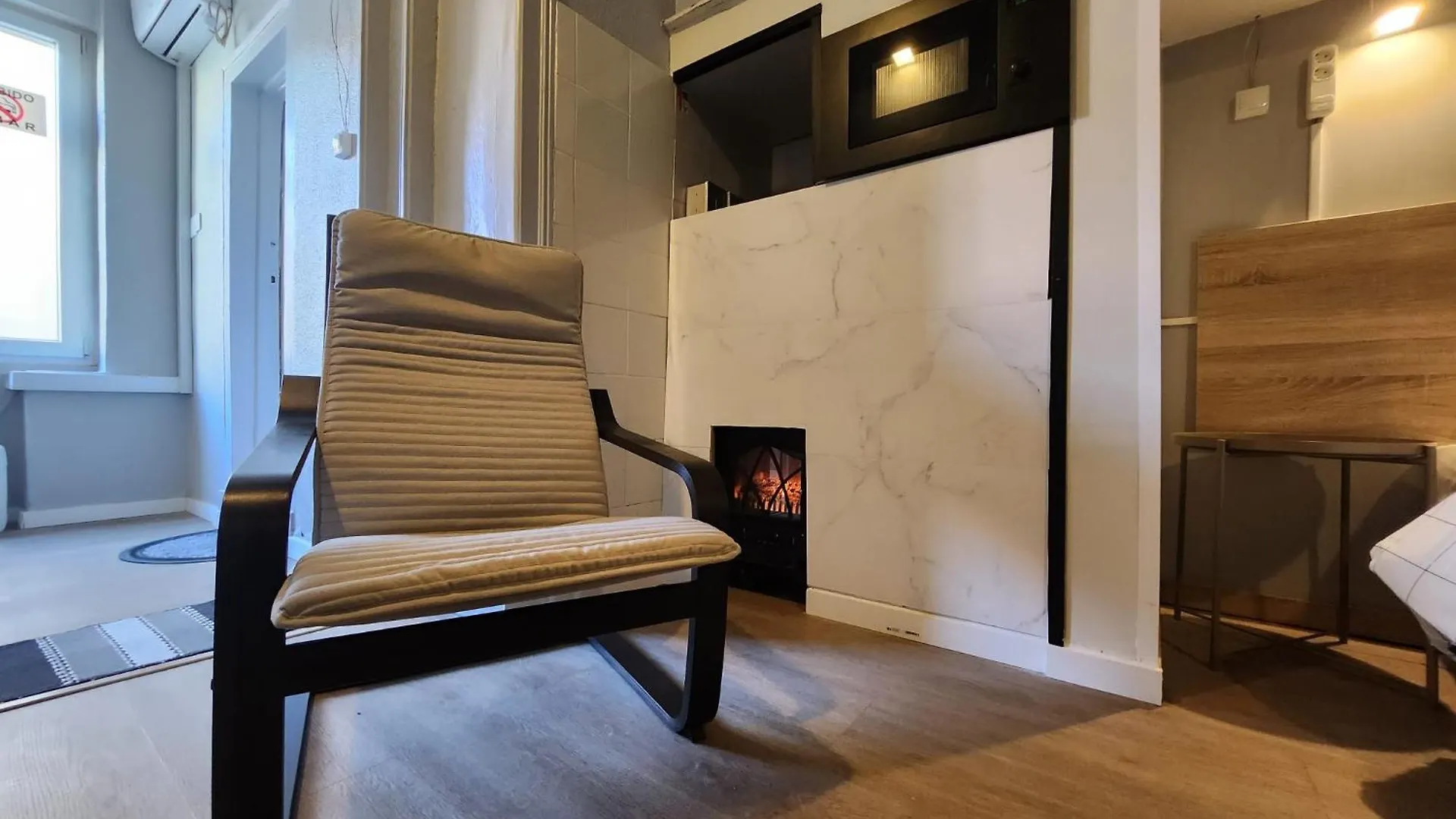 Daora Lisbon Hostel Apartment